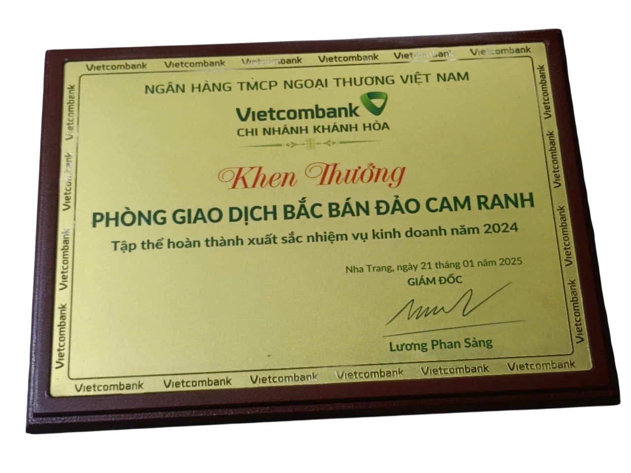 Bảng Đồng Khen Thưởng